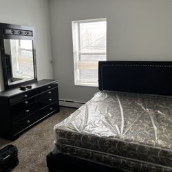 Brand New Bedroom set With Mattress And Box Spring 