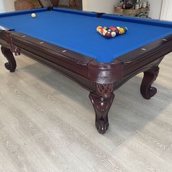 Great Condition Pool Table All Accessories Included & New Felt Color Of Choice 