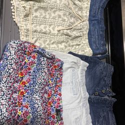 Shorts Size 3 And Small/med