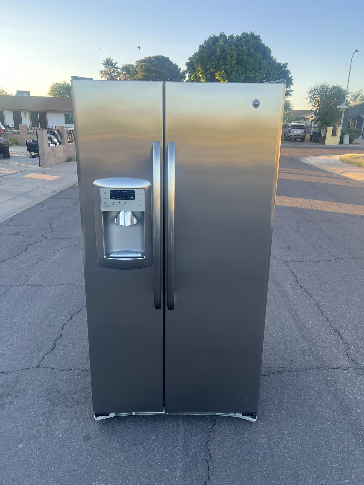 Refrigerator GE Stainless Steel