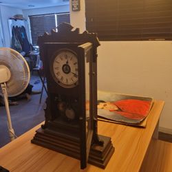 Seth Thomas mantel clock.