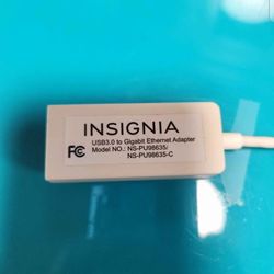 Insignia - USB 3.0-to-Gigabit Ethernet Adapter - White (USED)