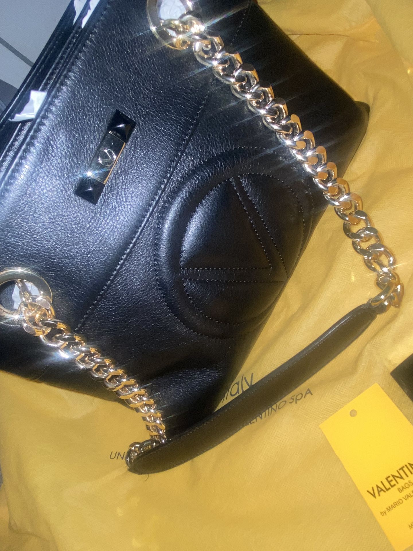 Valentino By Mario Valentino Gold Chain Purse for Sale in Gurnee