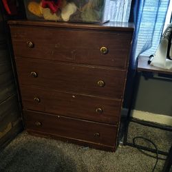 Dreeser And Night Stand