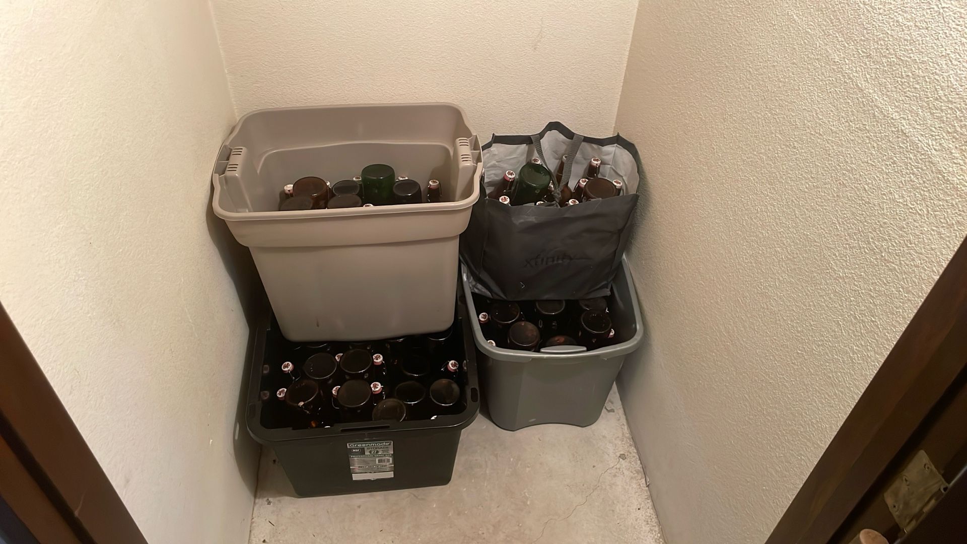 Vintage Fischer 24oz Amber Beer Bottles 