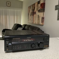 *  Sony * High Power Home Theater Surround Sound & Stereo Receiver . Amazing Sounding Receiver In Like New Condition . Must See To Appreciate . 