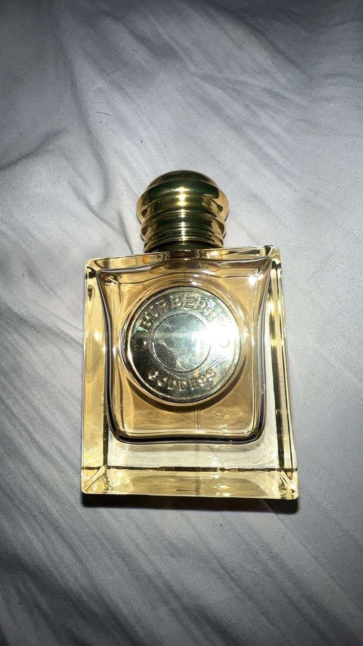 Burberry Goddess Women’s perfume