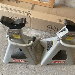 Pro lift 6 Ton Big Jack Stands! Available!