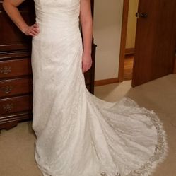 Alfred Angelo Wedding Dress, Vail, & Tierra 
