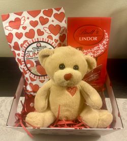 Valentine’s Gift Basket