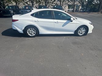 2025 Toyota Camry Hybrid