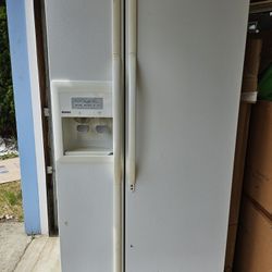 Kenmore Fridge For Sale Price Negotiable 