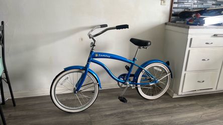 Famous Blue Beach Cruiser Bicycle new it to sell by today