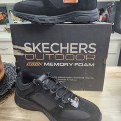 Skechers Outdoor Work Shoe W/ Memory Foam