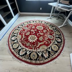 Round Rug 