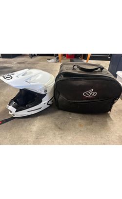 6D Motocross Helmet - White - Size M - With Helmet Bag