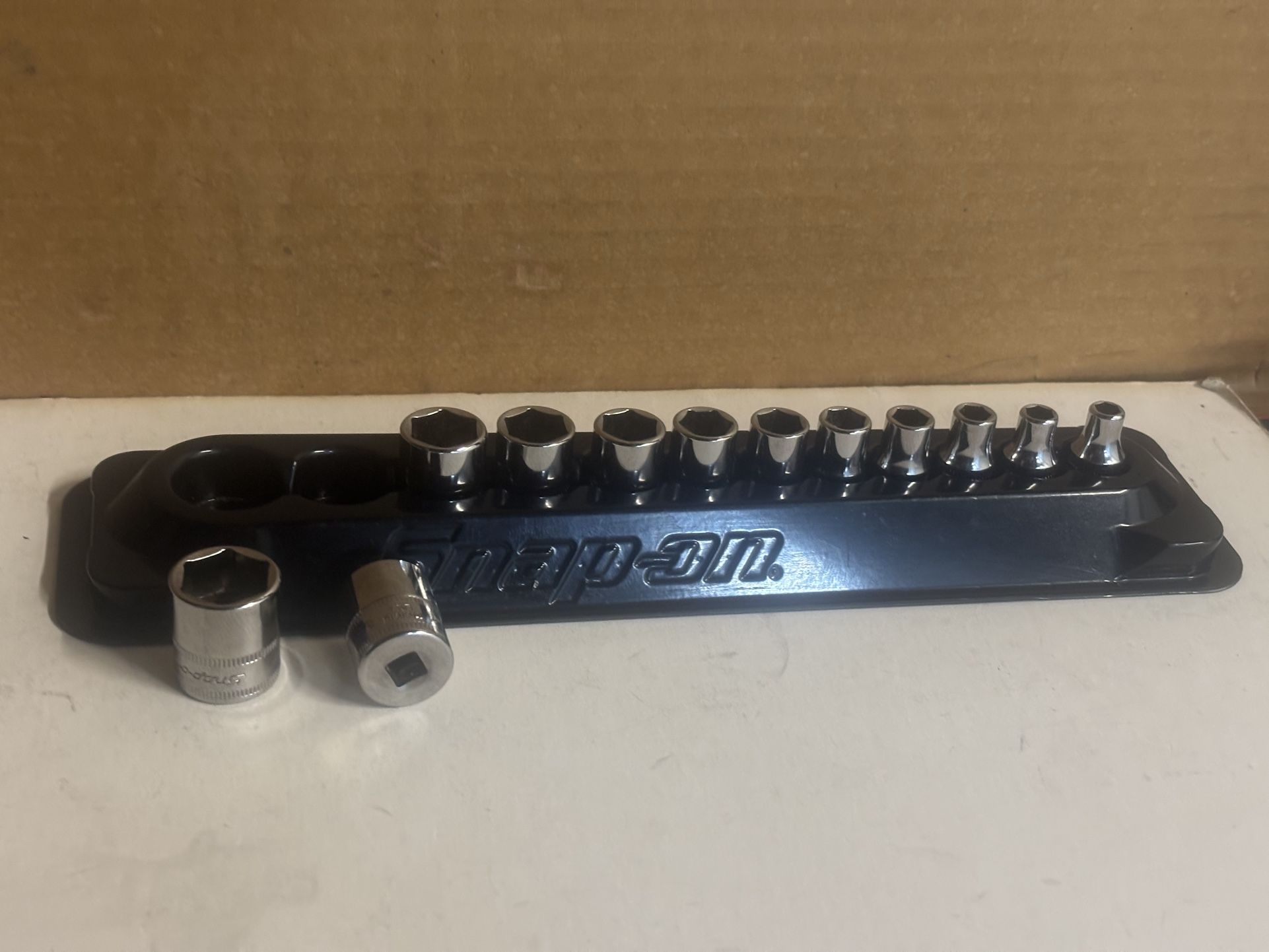 Snap-on Tools 12 pc 1/4" Drive 6-Point Metric Flank Drive® Shallow Socket Set (5–15 mm)