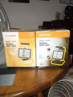 HALOGEN SHOP LIGHTS 2 FOR $30