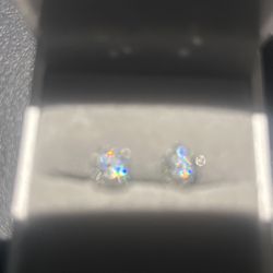 Stud Diamond Earrings 