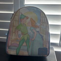 Disney Loungefly Peter Pan Wendy Kiss the Girl Cream Mini Backpack 