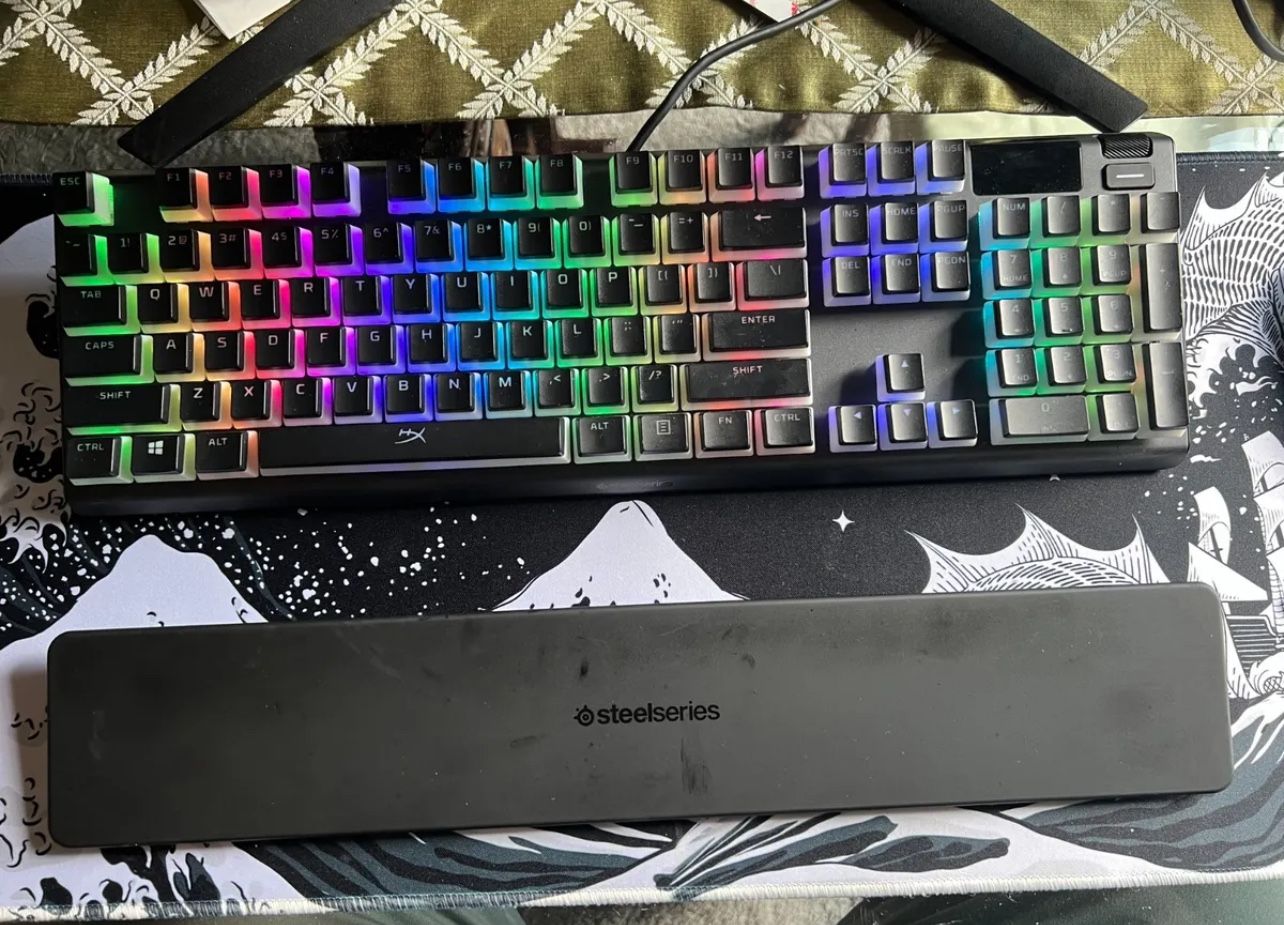 Steel series Mechanical Keyboard (Blue Clicky Switches)