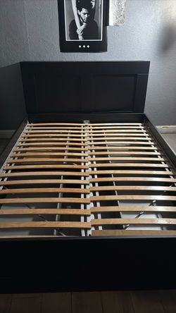 Queen bed