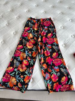 Women pants size medium
