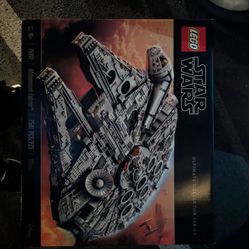 Lego Millennium Falcon Set