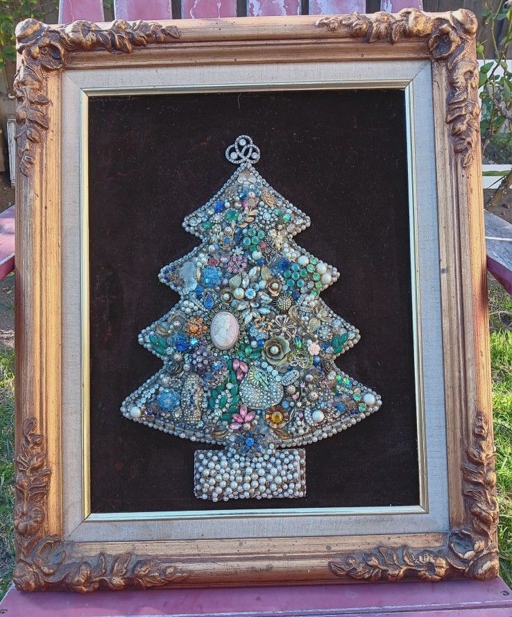 18x24" Mid-century Vintage Costume Jewelry Christmas TREE