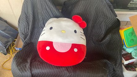 Extra large Hello Kitty Squishmallow
