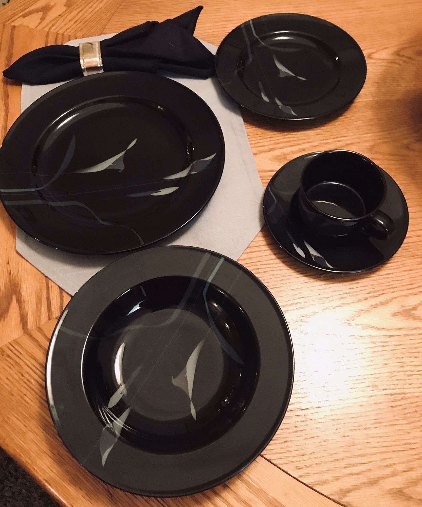 MIKASA Galleria FK701 OPUS - BLACK