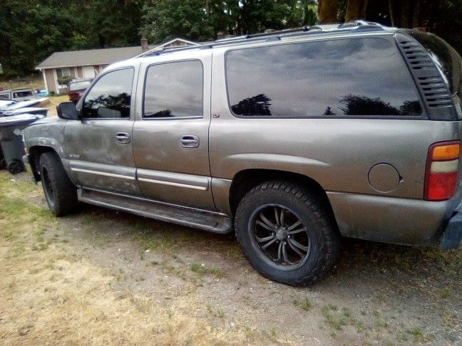 2000 Suburban (Parts)