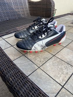 Soccer Cleats Leather Puma Size 7 very little use