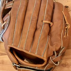Baseball mitt