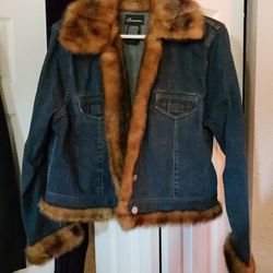 WOMANS  FAUX FUR DENIM JACKET