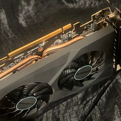 AMD Radeon RX 6500 XT 4GB