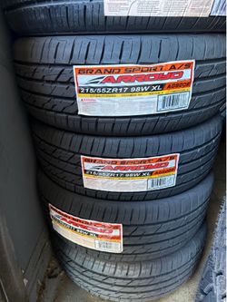 215/55/17 ARROYO VENDO UN SET DE LLANTAS NUEVAS