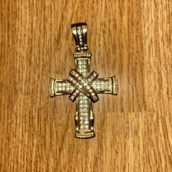 Diamond/Gold Cross Pendant