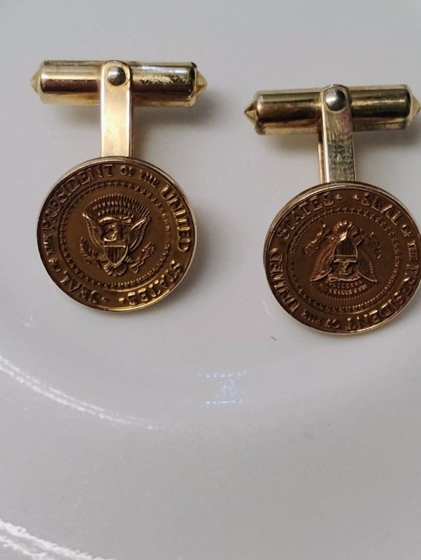Antique Gold Presidential Cufflinks