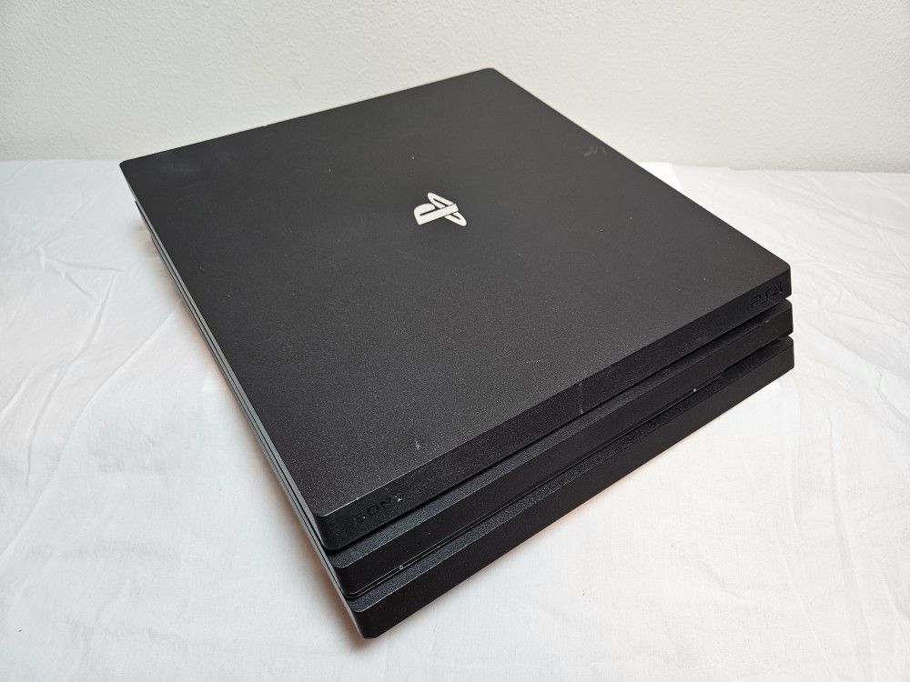Custom Unlocked Playstation 4 Pro With 2 TB SSD