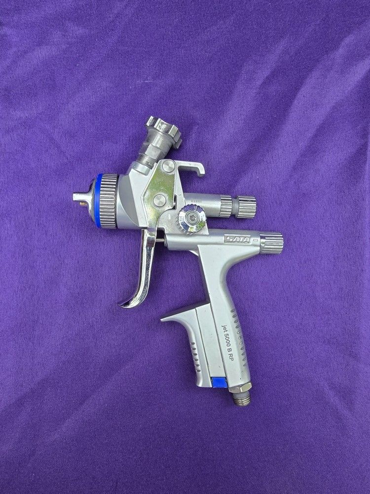 SATA Jet 5000 B RP Paint Gun w/1.4 Nozzle - Excellent Condition