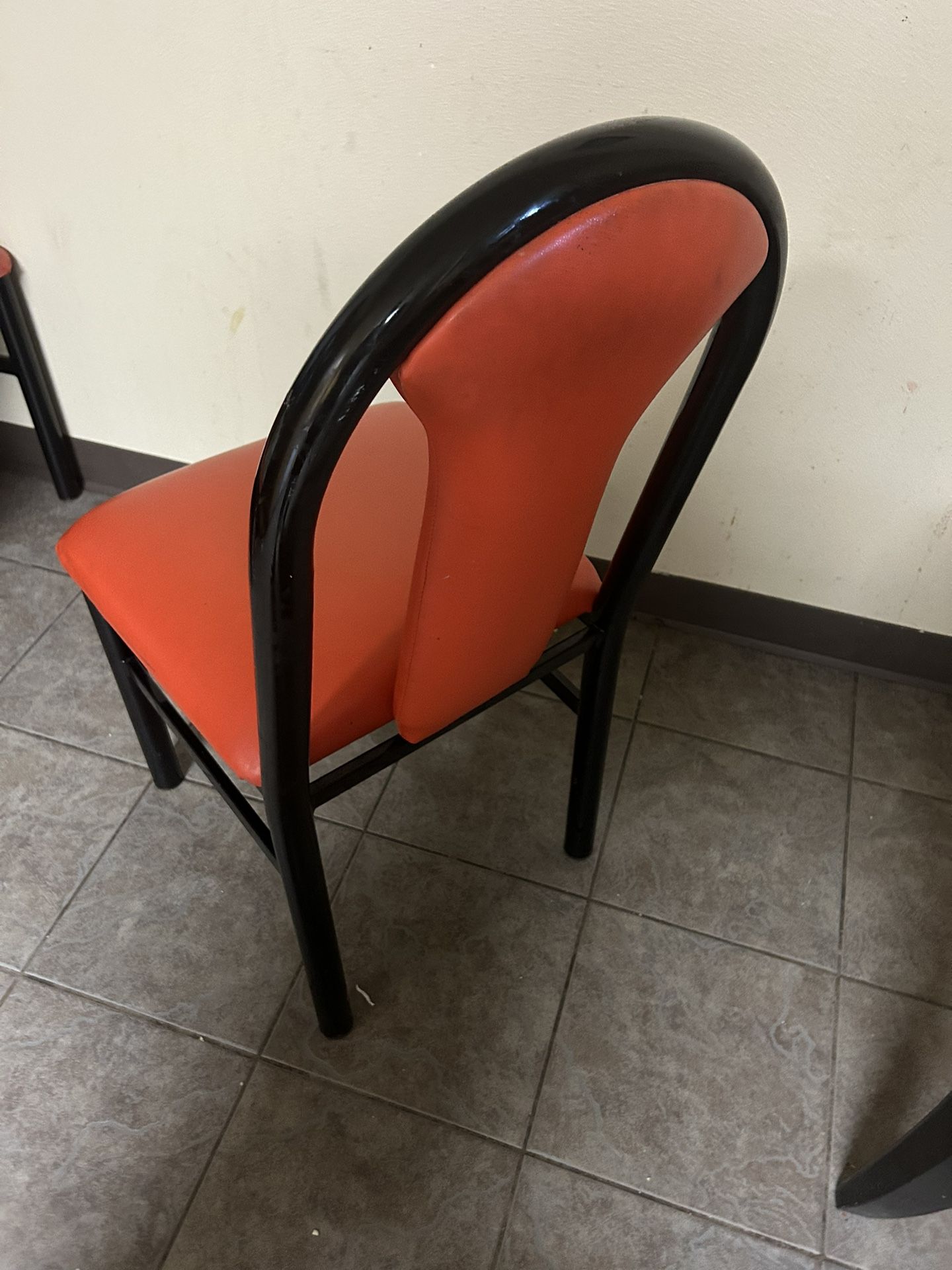 I’m Selling 6 Dining Chairs In Very Good Condition 