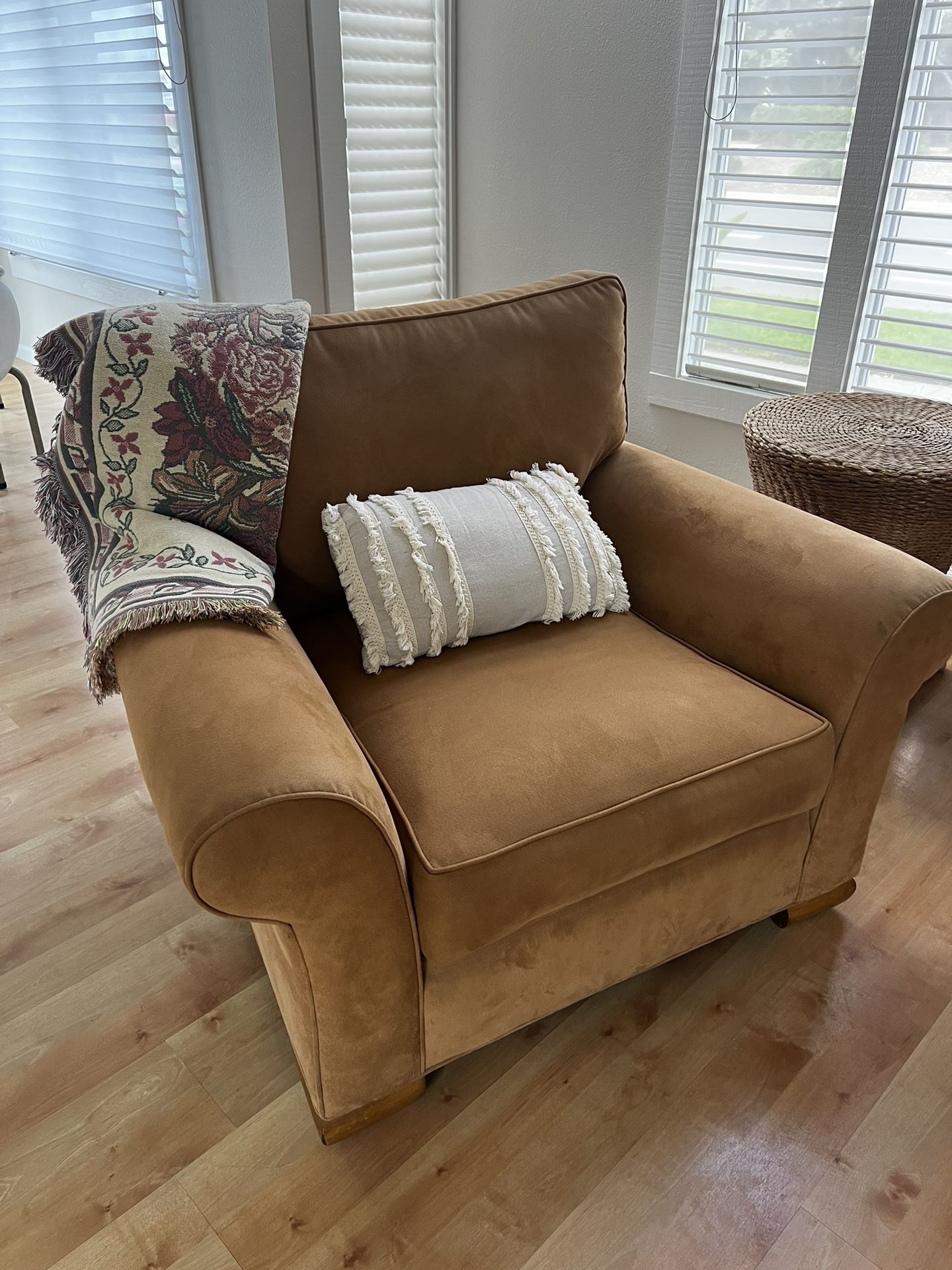 Couch, Chair