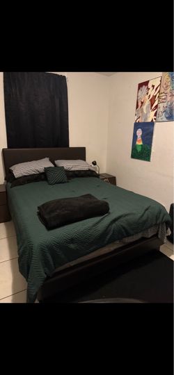 Queen bedroom set