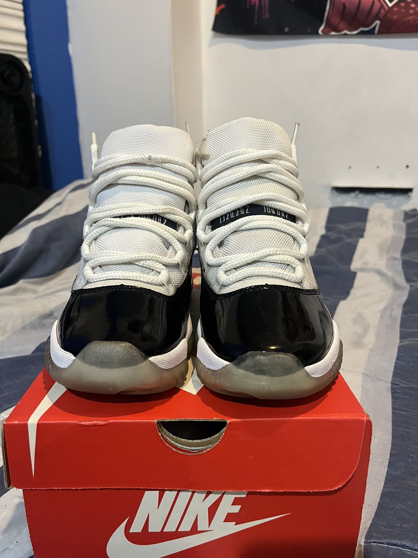Jordan 11 Concords Sz8M