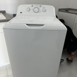 GE Washer & GE Gas Dryer Combo