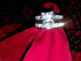 BRAND NEW SZ 10 WHITE CRYSTAL SAPPHIRE RING PRINCESS CUT STERLING SILVER ENGAGEMENT WEDDING RING 2PC SET