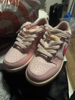 NIKE AIRFORCES