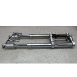 Suzuki Maurader 800 Front End 