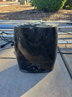 Small dehumidifier